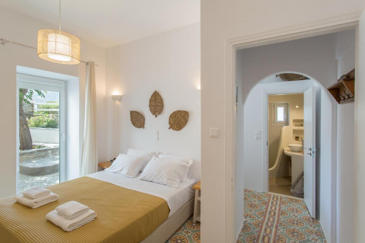 Satsi’s Cozy Casa-2 min from the beach&town - Housity