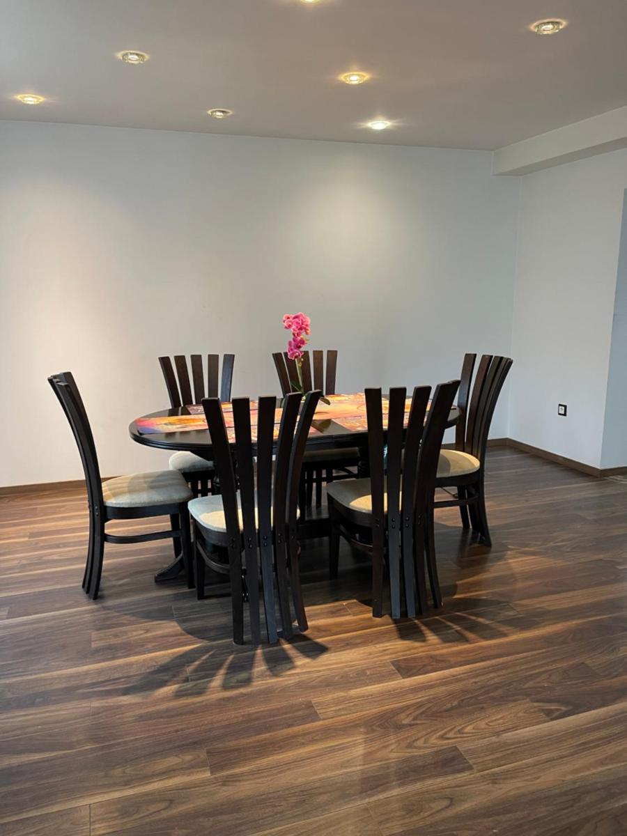 Beautiful 2 bedroom house with garden and barbeque - Housity