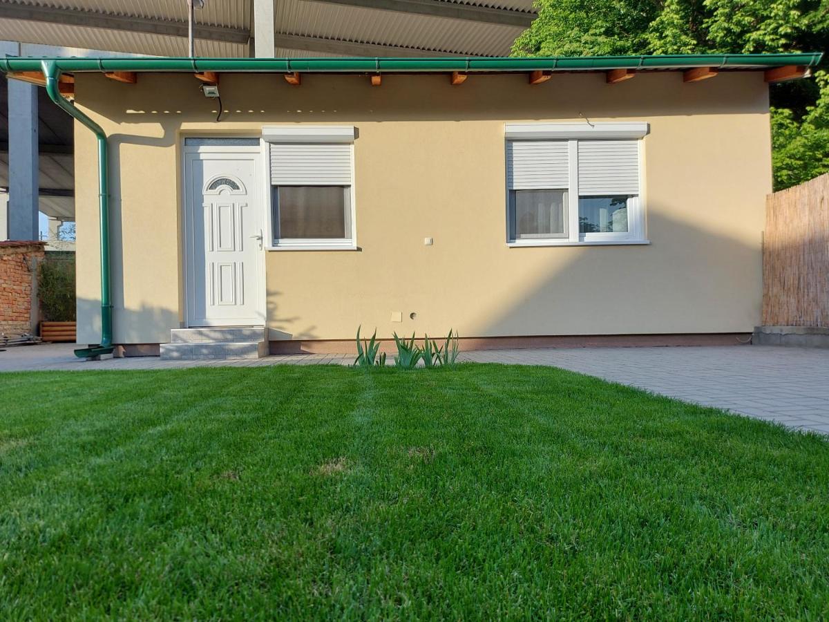 Garden House Novi Sad - Housity