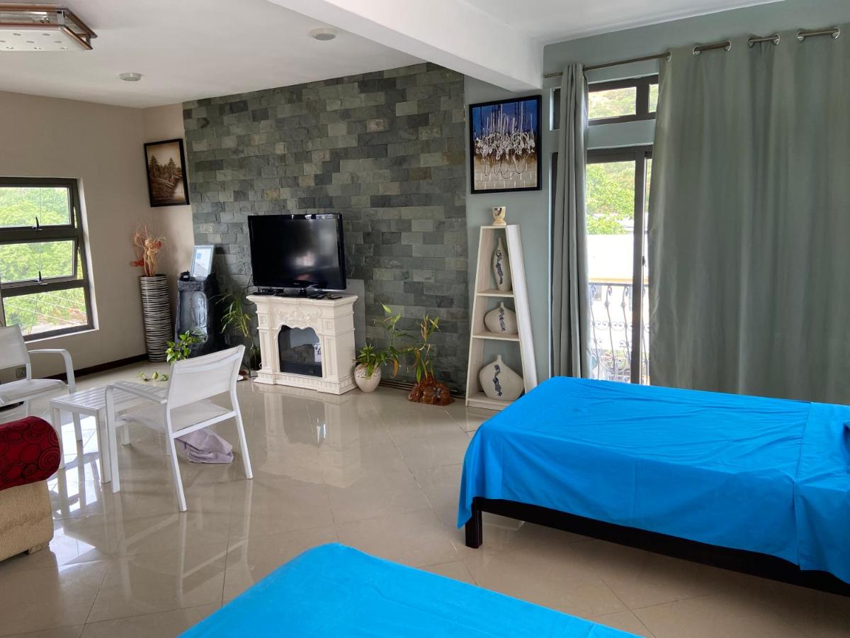 MountView studio in city - Housity