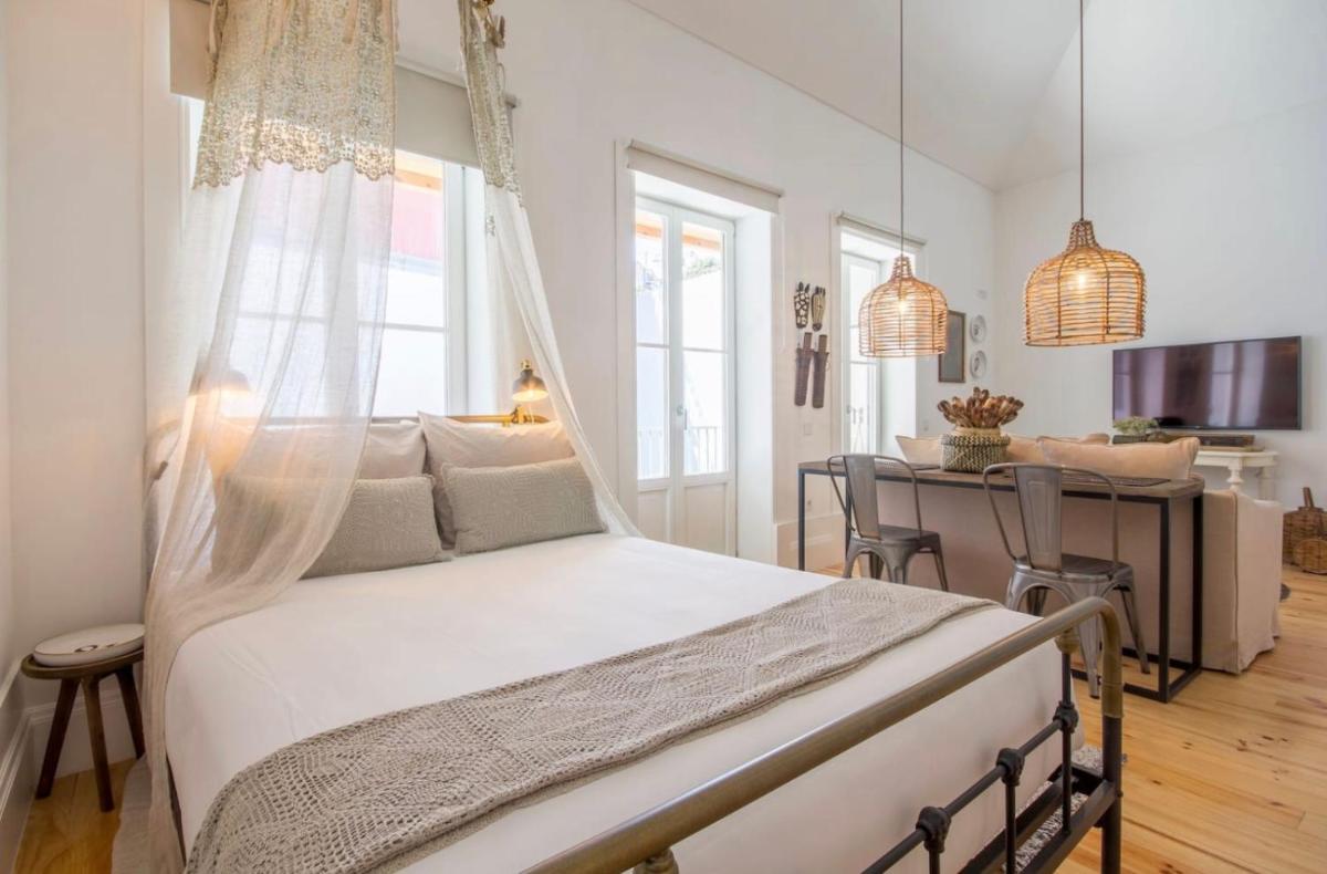 Suitetrails - Lovely 1 Bedroom apartment with balcony