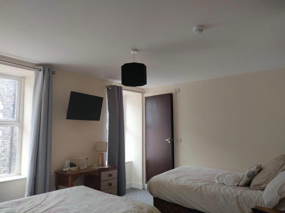 Sunnymead Guest House - Housity