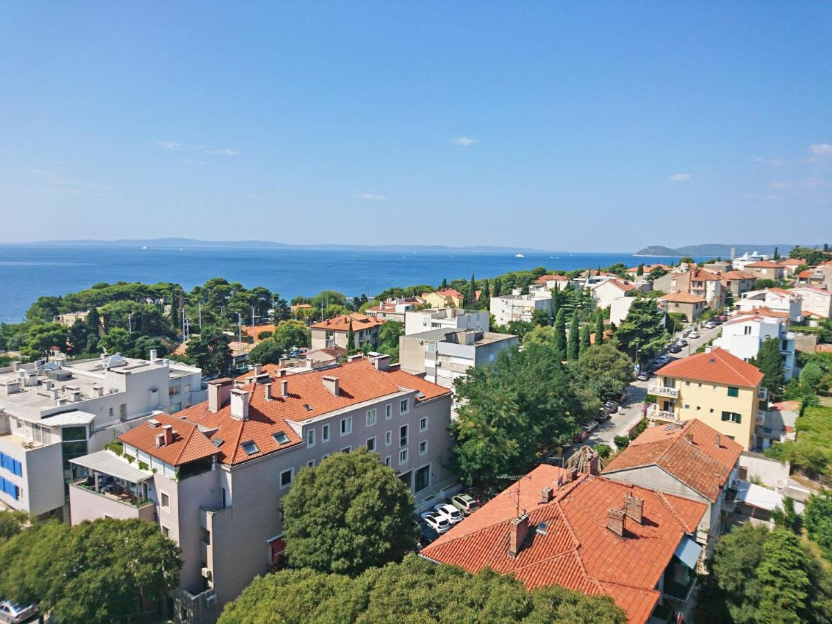 Beach House Split - Housity