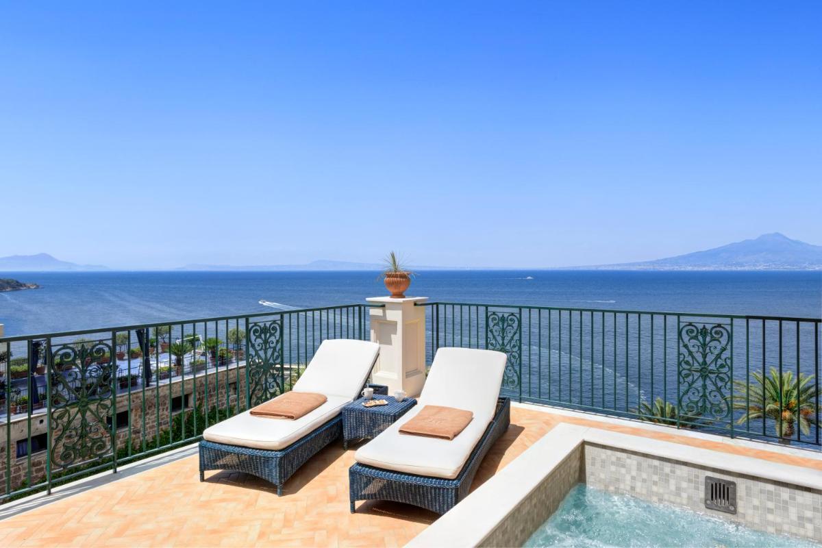 Grand Hotel Royal - Housity