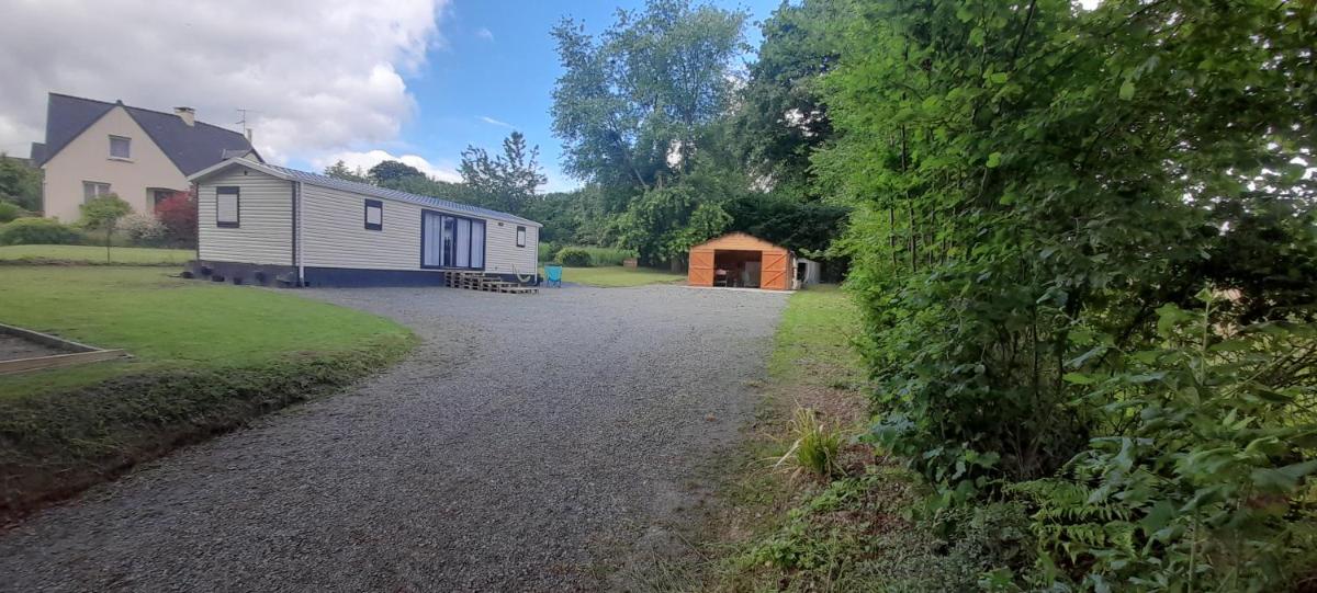 Vacances a la campagne mobil home tout confort , chalet avec barbecue, - Housity