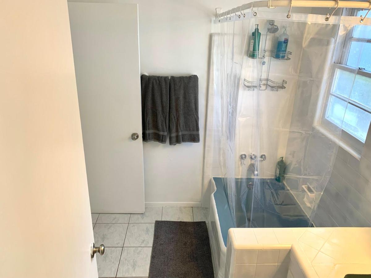 Charm West Valley Perfect Location by Westfield Topanga - Housity