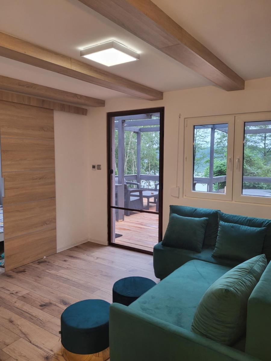 Zacisze Huta - Housity
