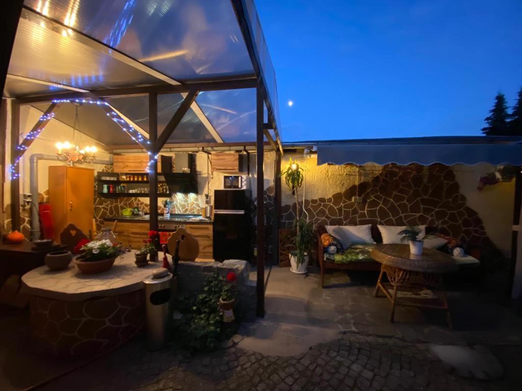 Bungalow mit Sauna in einer ruhige Wald Lage. - Housity