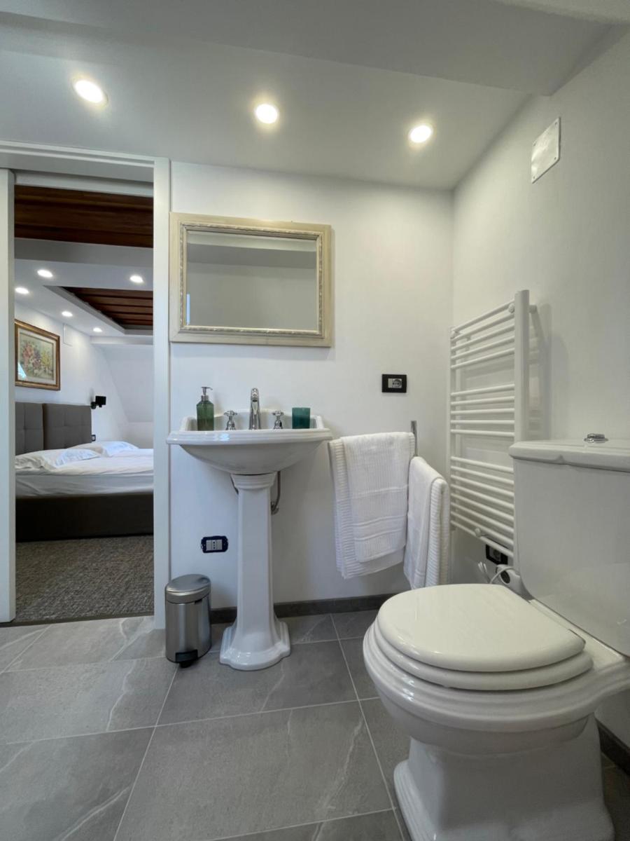 Villa Quattro Ducati - Housity