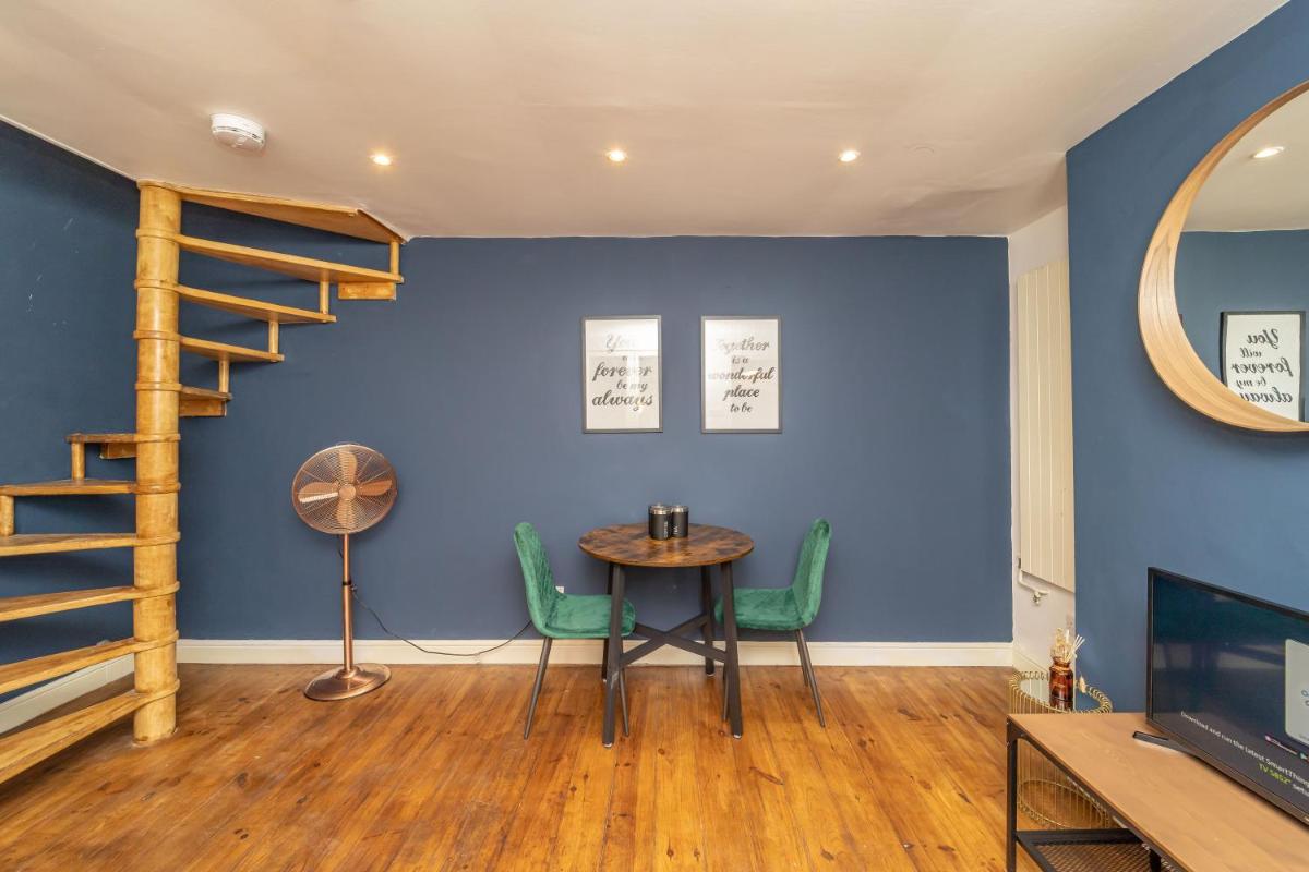 FLASH SALE Central Hove 1 Bedroom Flat BN33UPP01 - Housity
