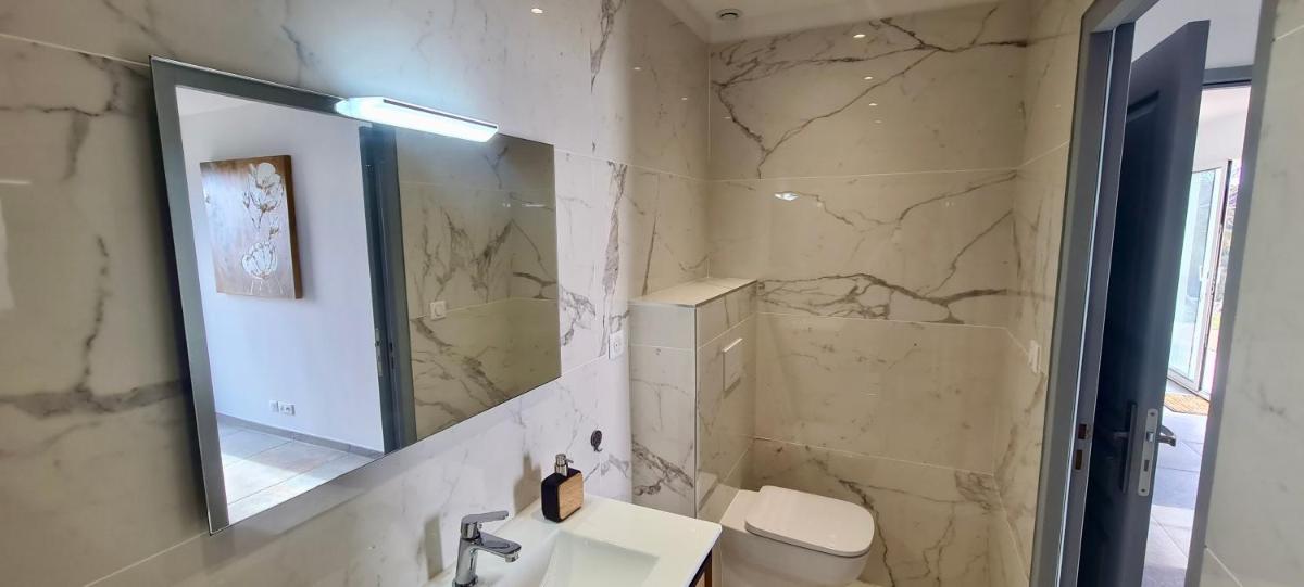 Extraordinaire guest house sur la route de Pozzo - Housity