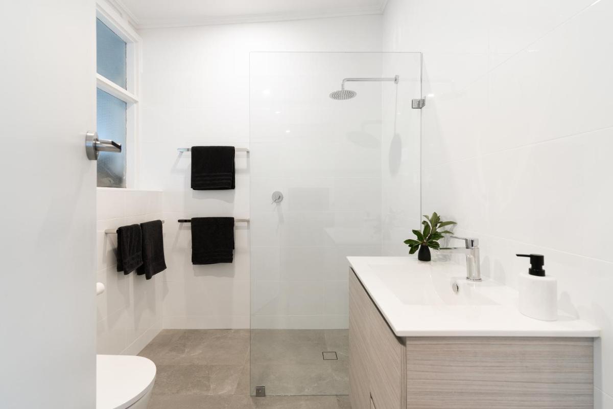 Suitetrails - Modern Stylish Self-contained Apartment