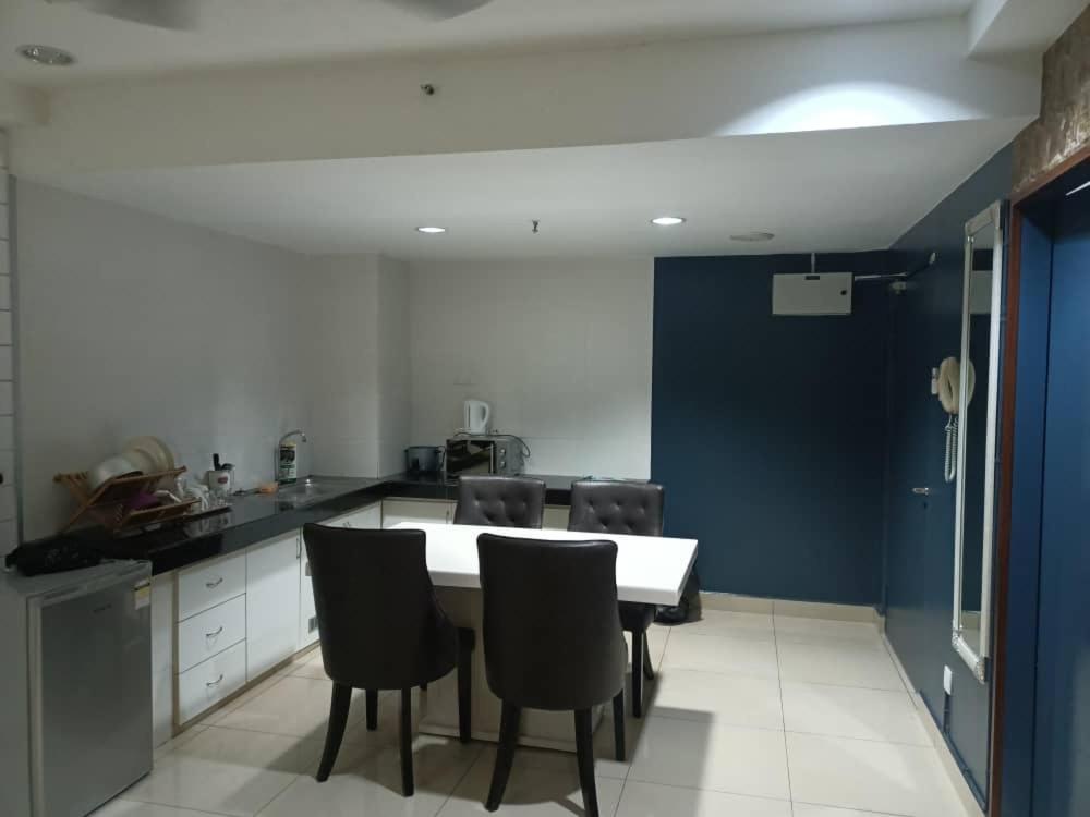 AHMAD HOMESTAY D'Perdana Apartment KOTA BHARU - Housity