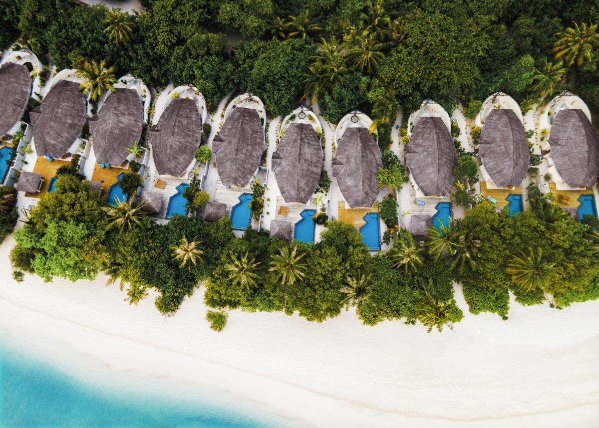 Furaveri Maldives - COMPLIMENTARY ROUND-TRIP SEAPLANE TRANSFER for two for a minimum of 5 nights or more from May 1st to October 31st, 2025 - Housity