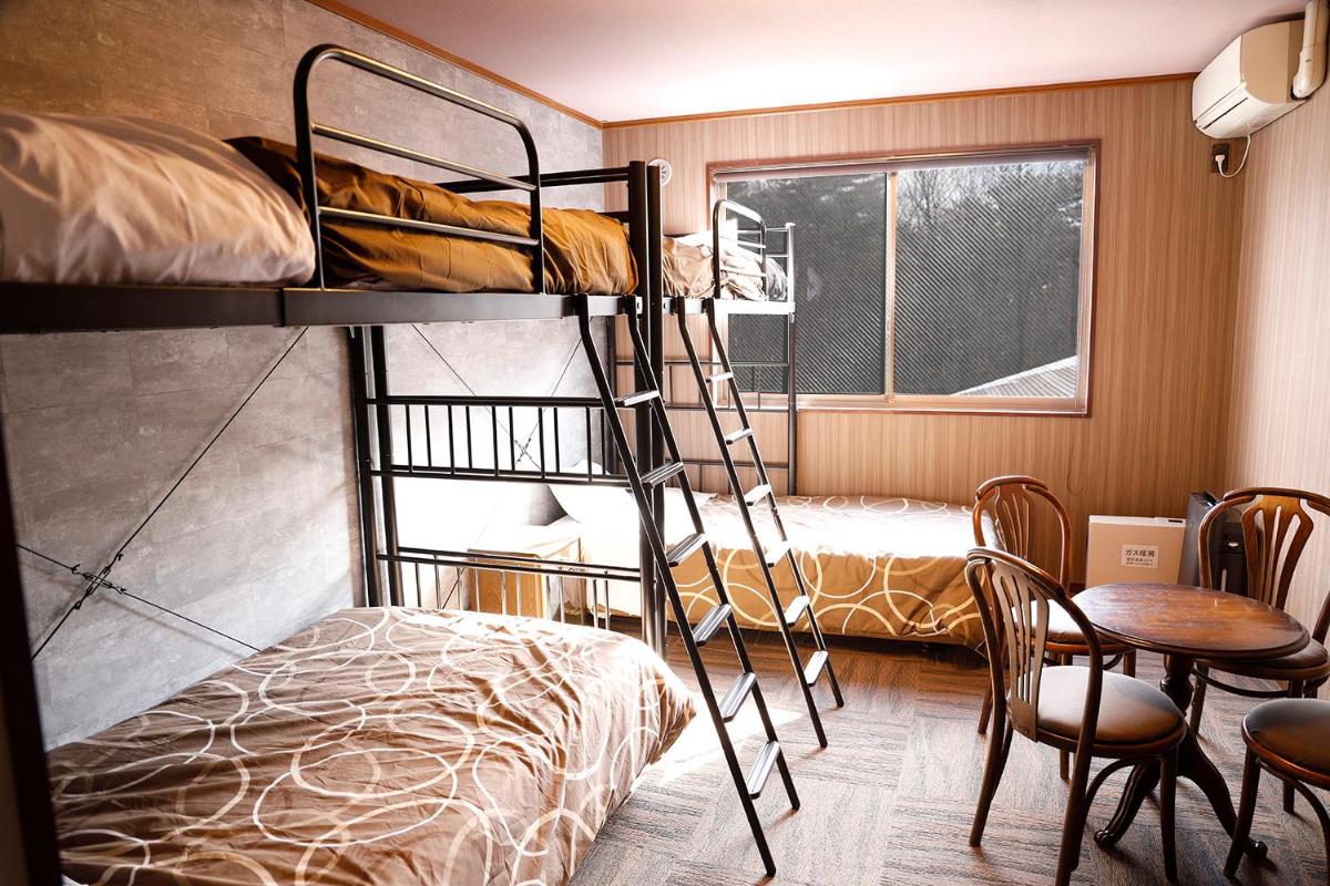 Paper Moon - Housity