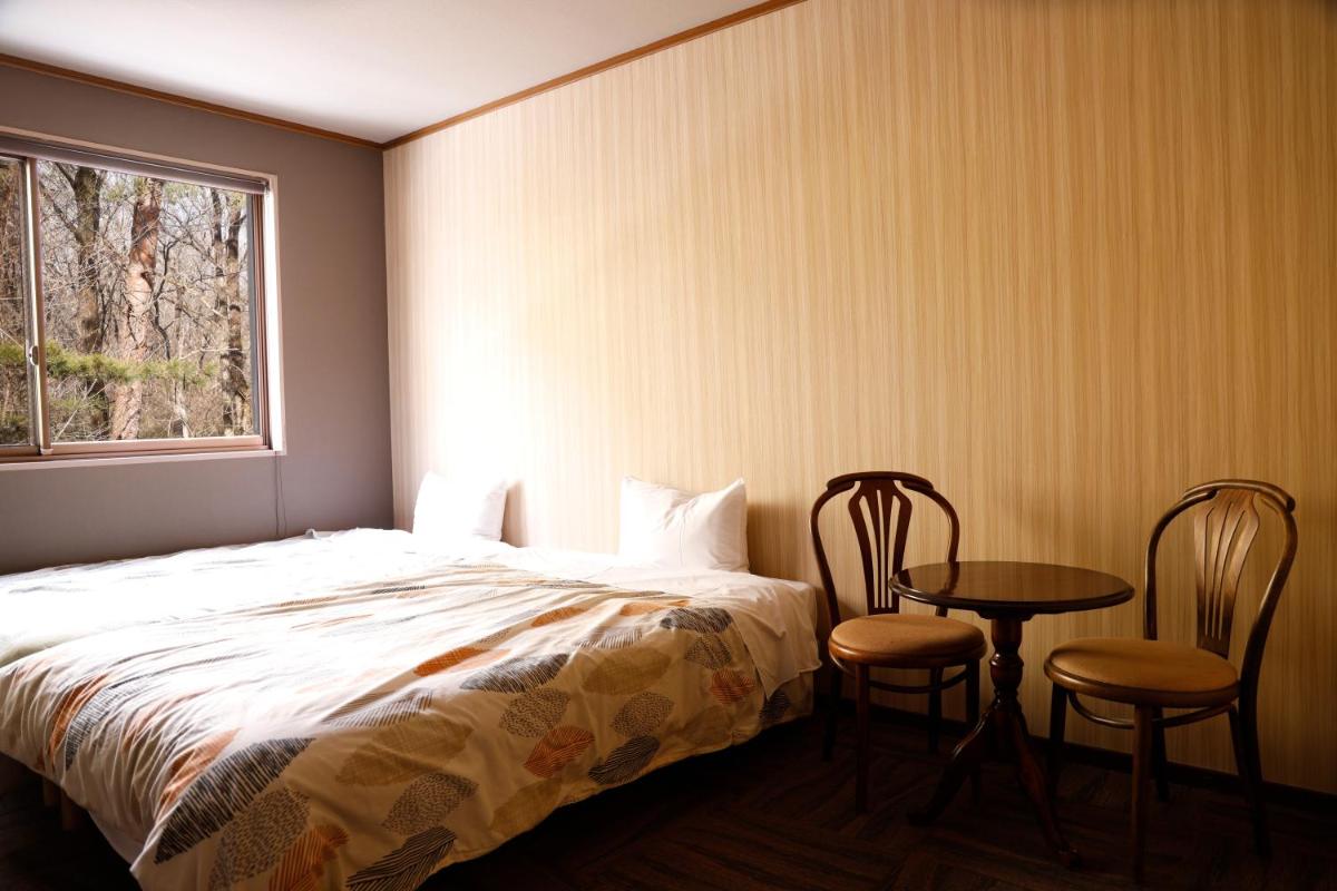 Paper Moon - Housity