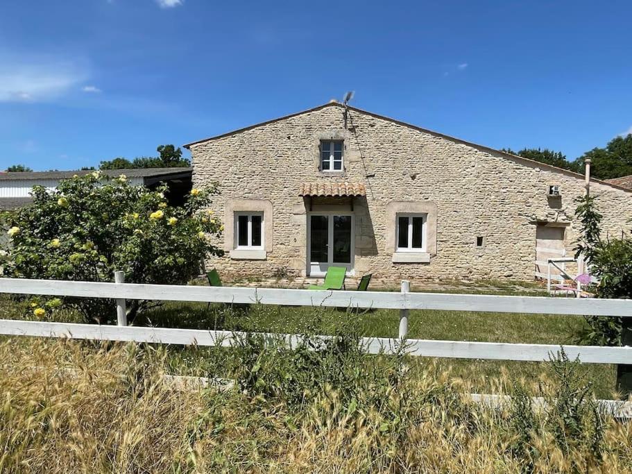 Gite la Guérinière, studio entre océan et campagne ! - Housity