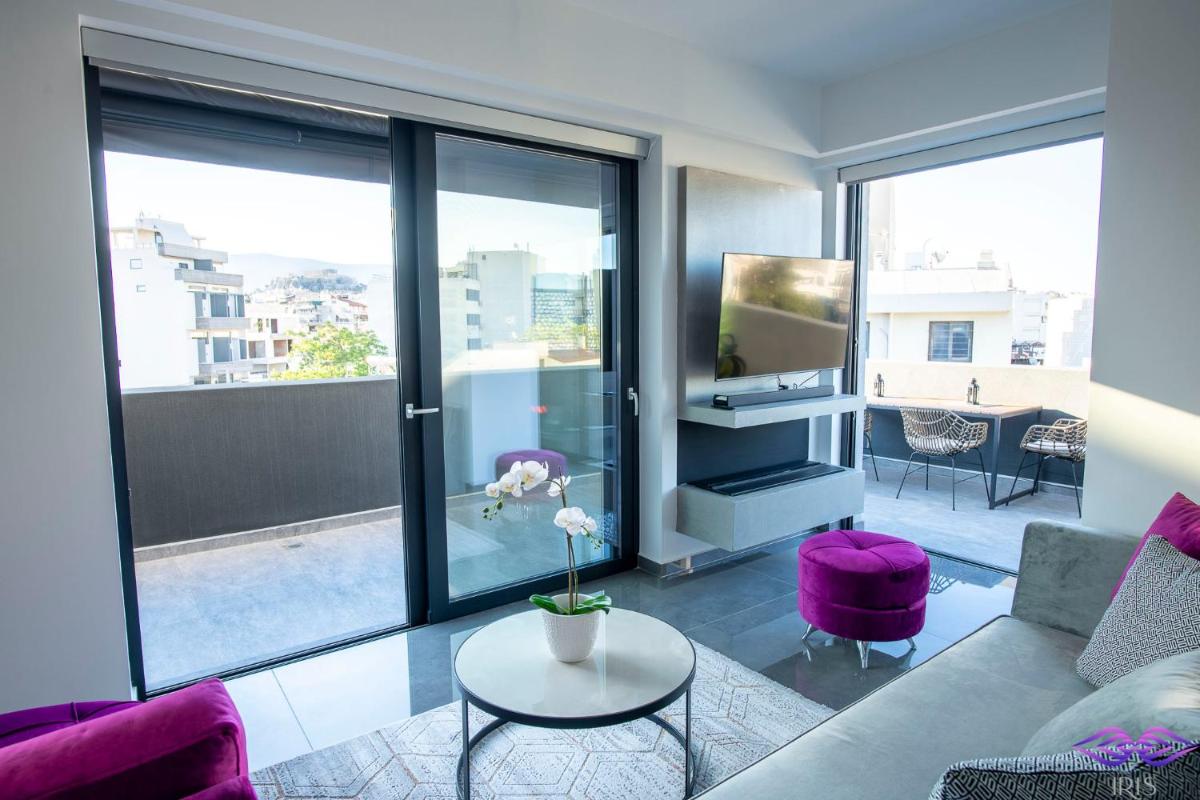 Suitetrails - Luxury Penthouse with Acropolis View and Jacuzzi