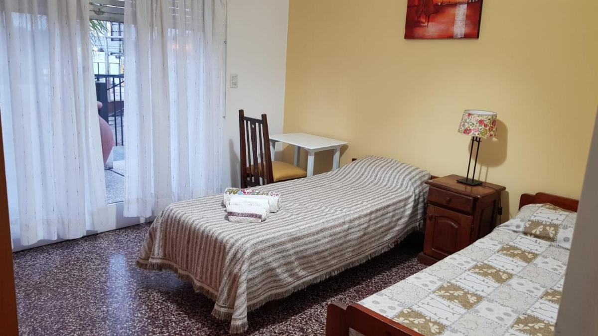 Hostel Ledesma - Housity