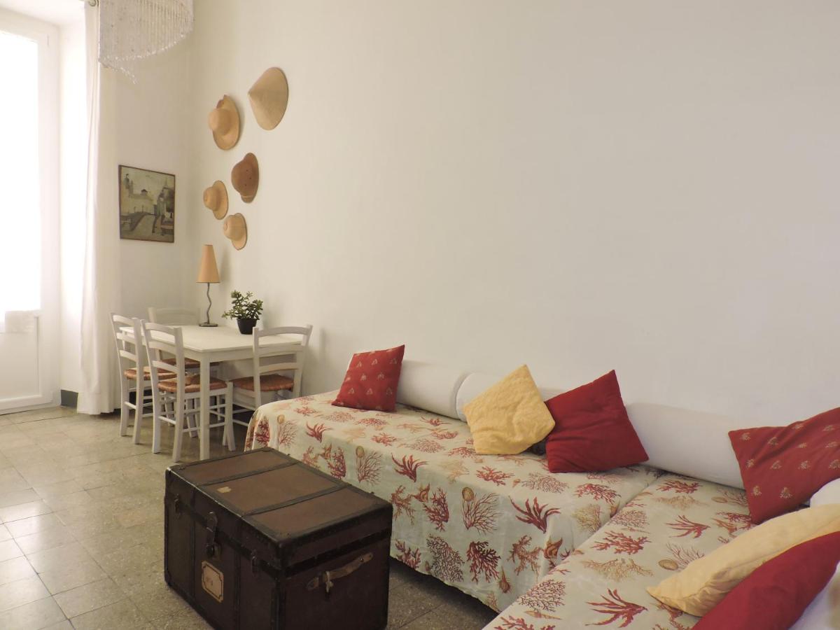 Finale ligure - Dimora storica in centro a 50 m dal mare - Housity