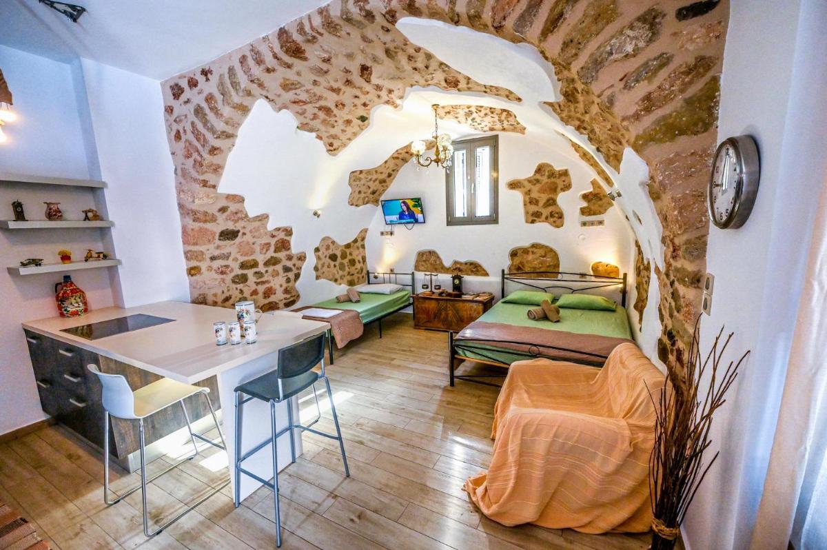 Καμάρα Χωριό Φοινίκι , Kamara Finiki Village - Housity