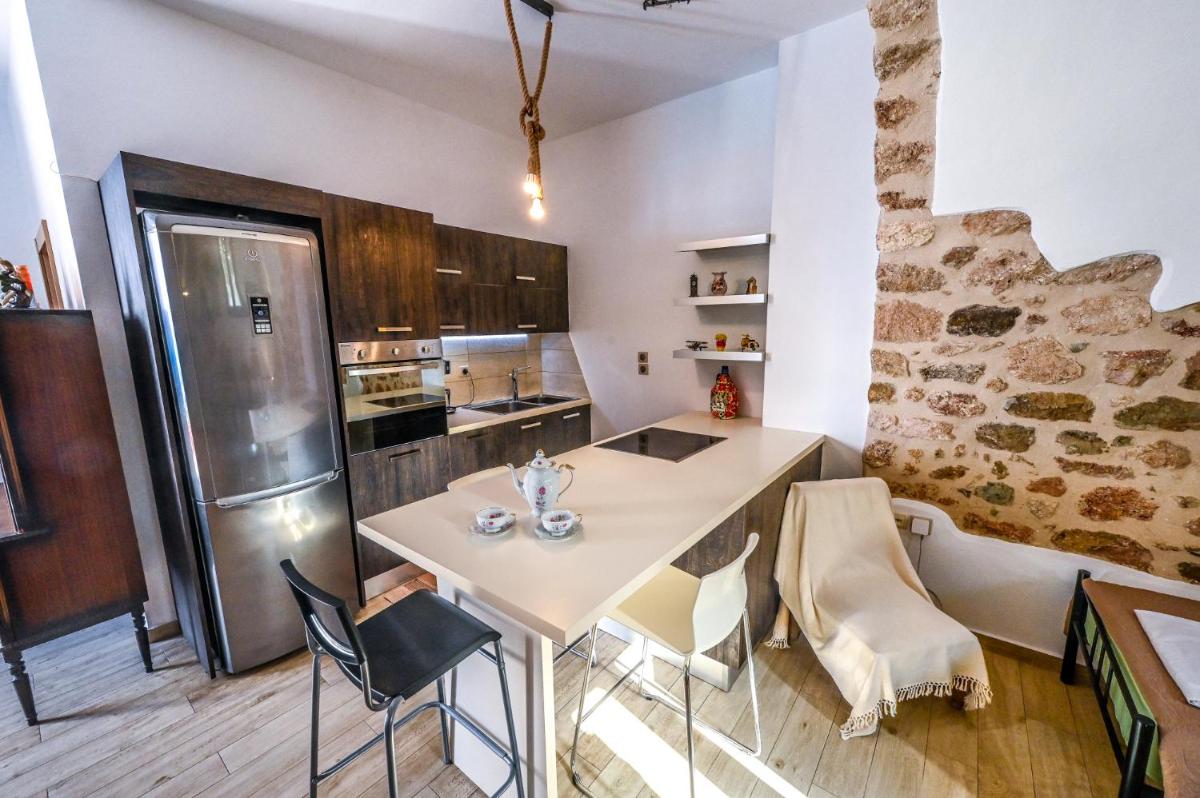 Καμάρα Χωριό Φοινίκι , Kamara Finiki Village - Housity