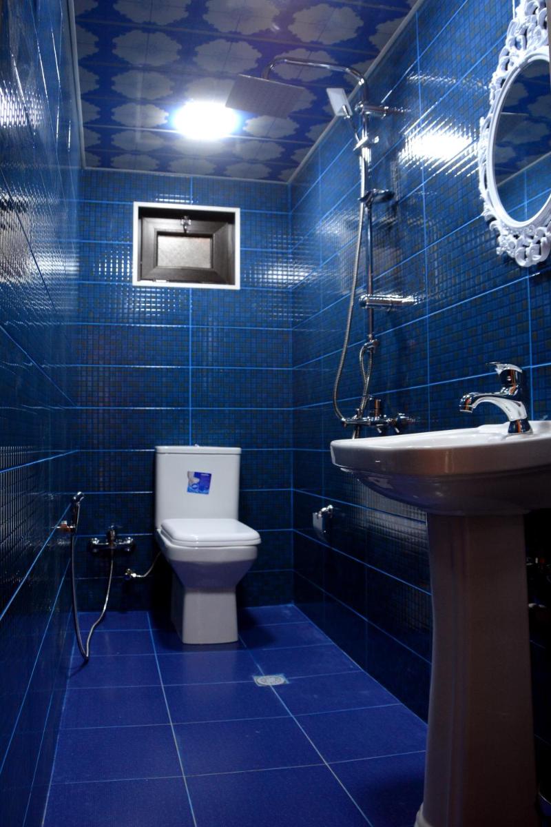 Tulpan Hotel - Housity