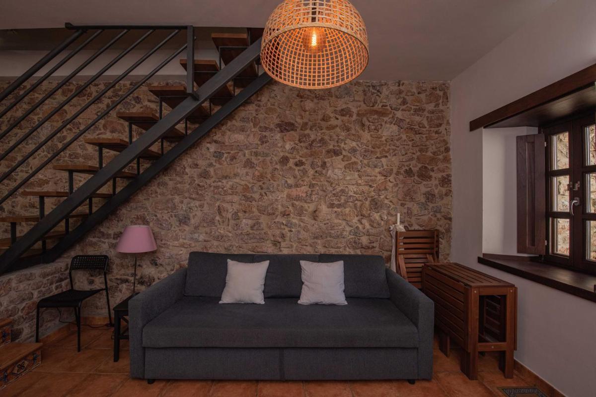Apartamentos Rurales Playas De Niembro - Housity