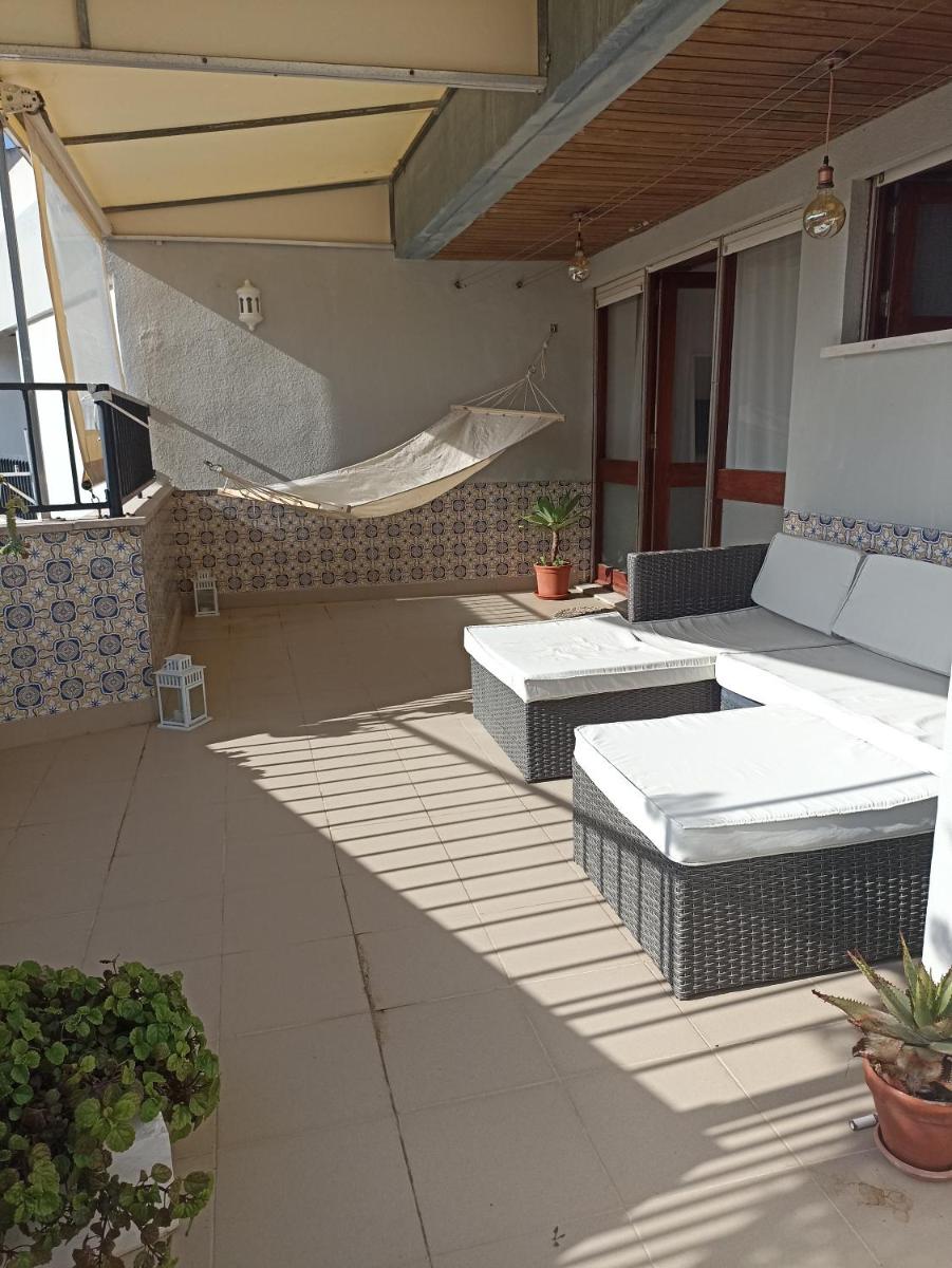 Apt with terrace and great view, near the ocean. - Housity
