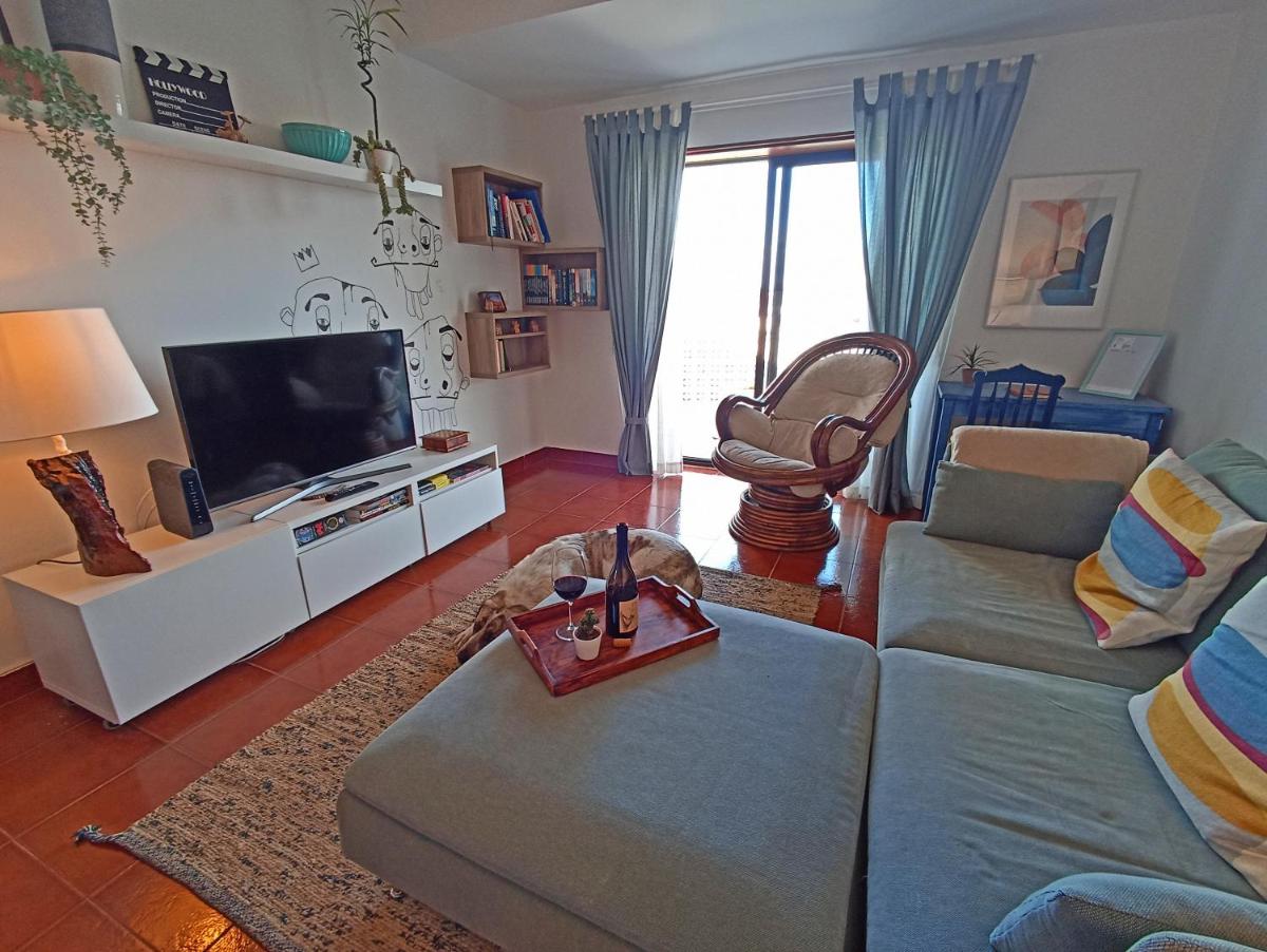 Apt with terrace and great view, near the ocean. - Housity