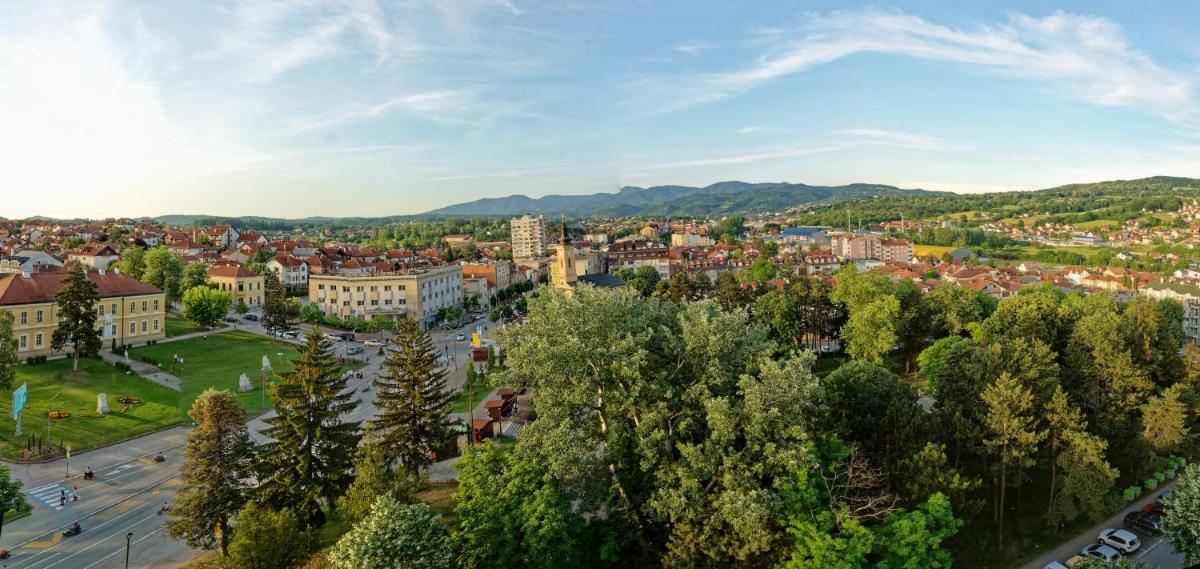 Skyline - Housity