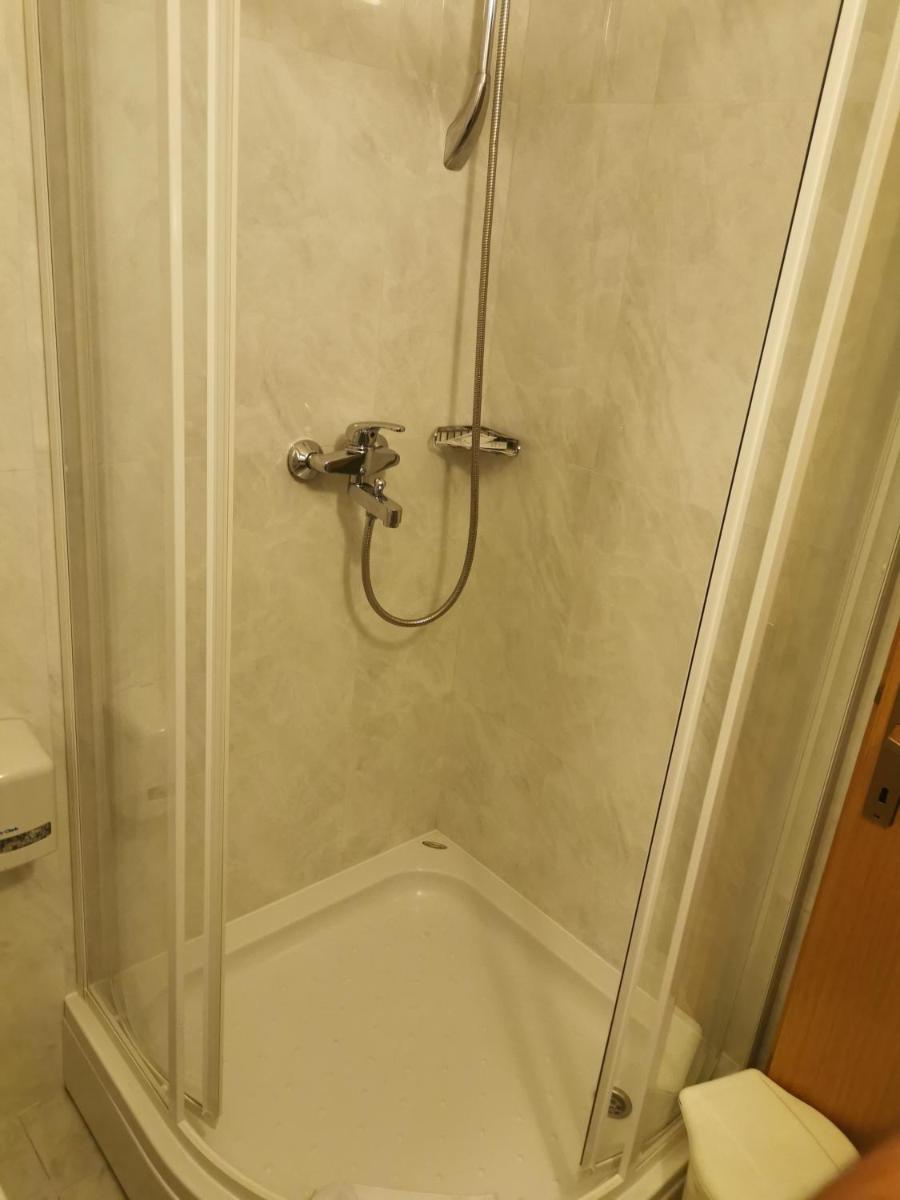 Hotel Delminium - Housity