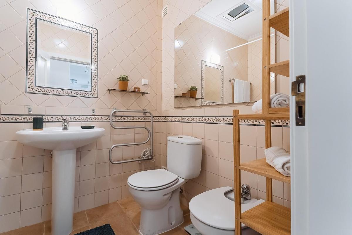ALuna Lagoon House - Housity