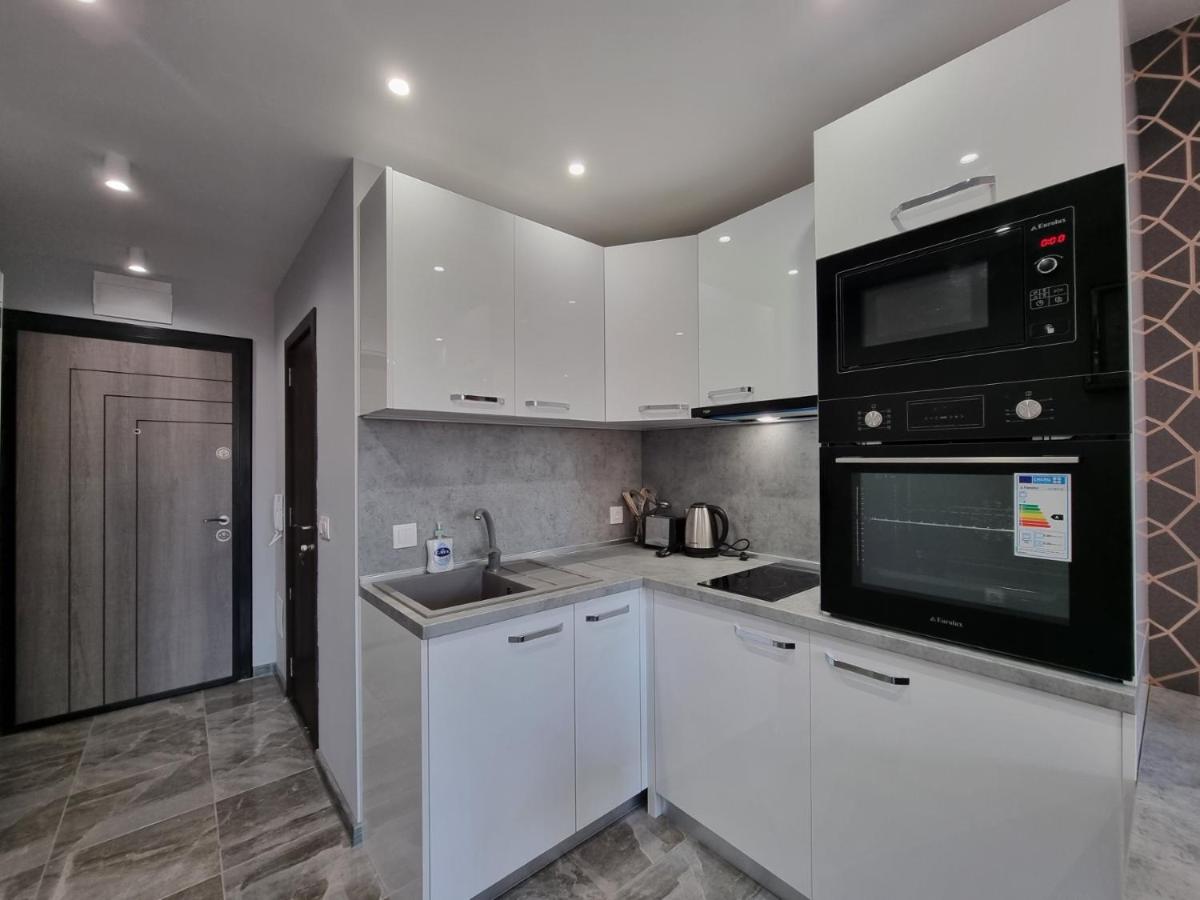 Luxury Pets Friendly Studio - Perla - Housity