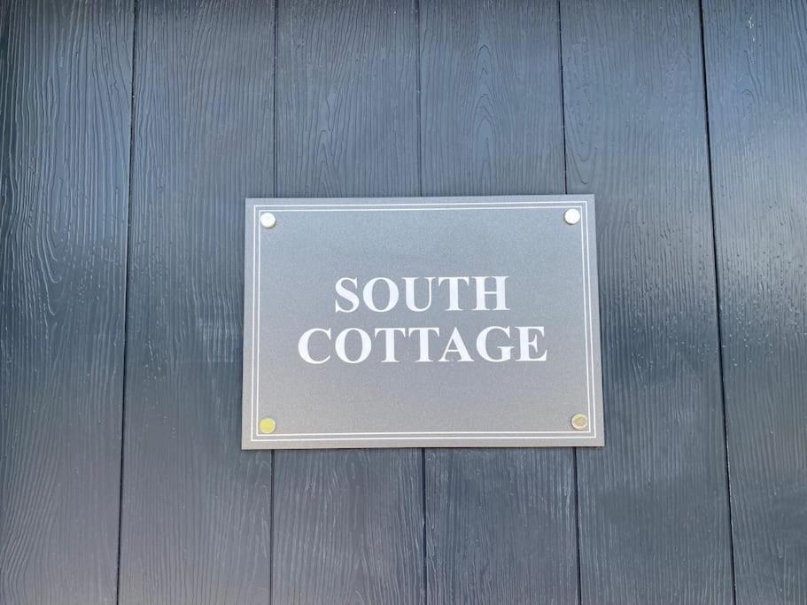South Cottage - Garden, Views, Parking, Dogs, Cheshire, Walks, Family - Housity