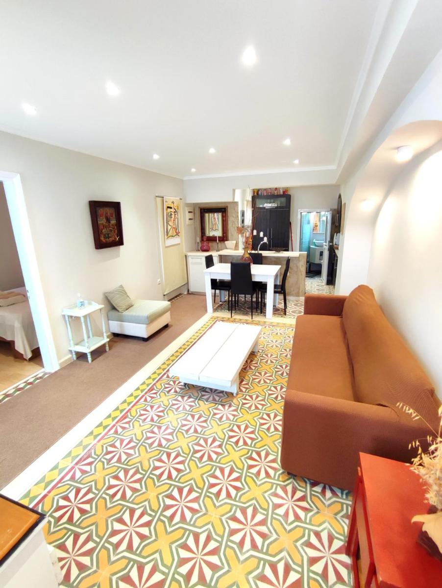 Garitsa Elegant Apartment - Housity
