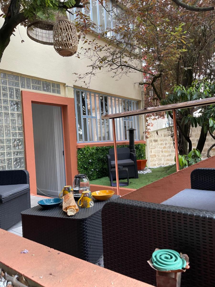 Très beau Studio Lumineux refait a Neuf ! - Hizvo