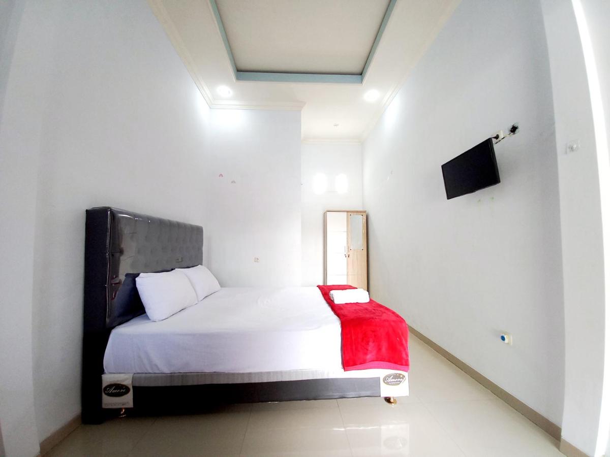 Suitetrails - Harmony House Syariah near Alun Alun Pati