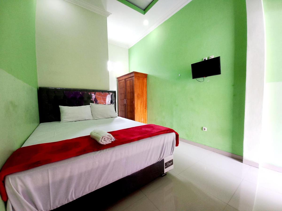 Suitetrails - Harmony House Syariah near Alun Alun Pati