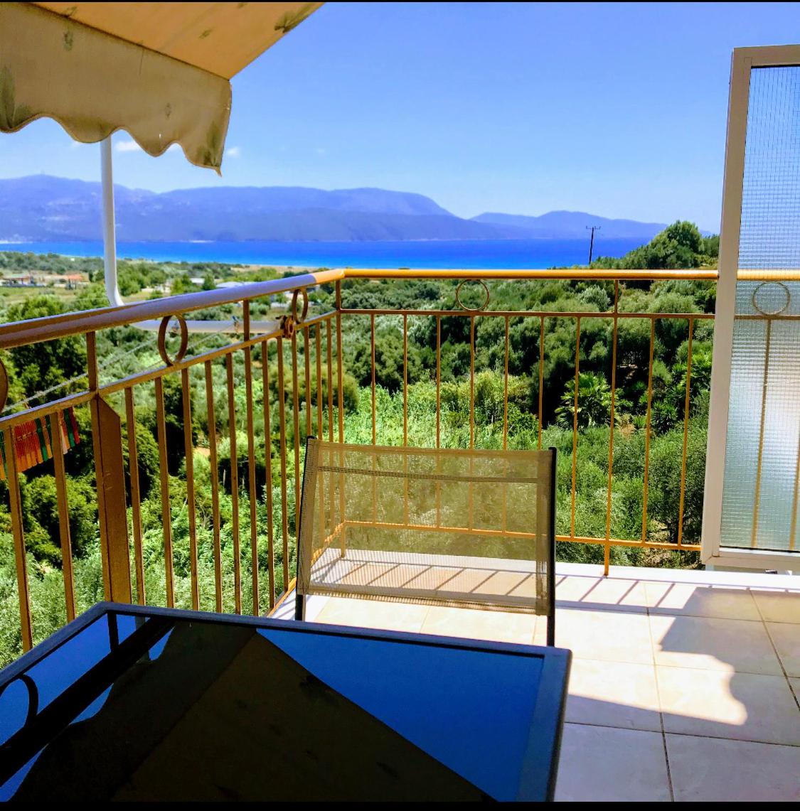 Maisonette sea view , Finikounda - Housity