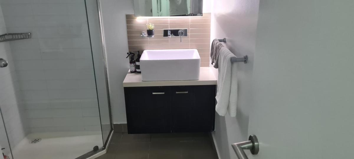 MELBOURNE STAR APARTMENT - Hizvo