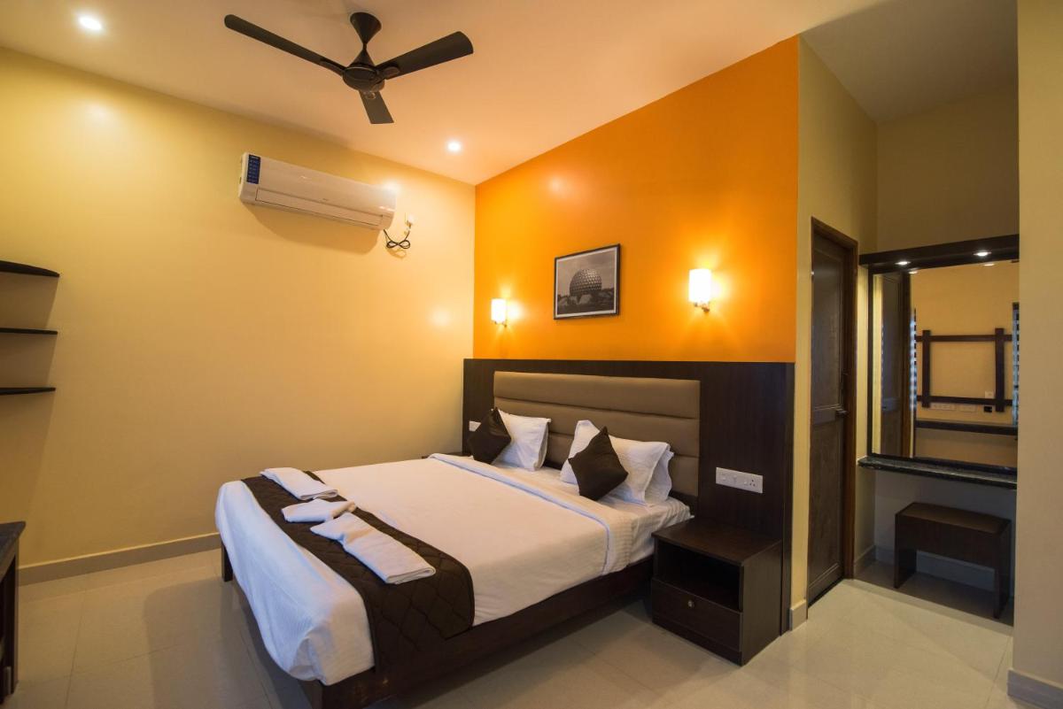 Saffron Vilva - Housity
