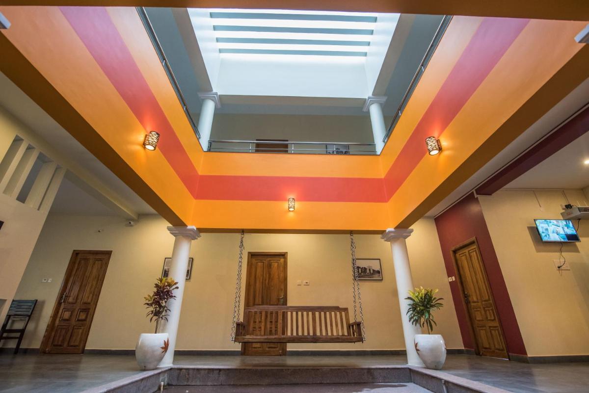Saffron Vilva - Housity