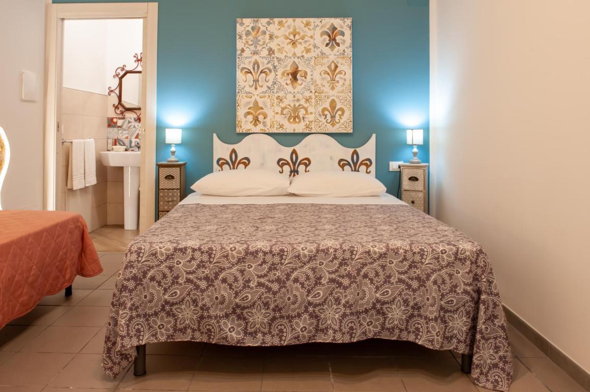 White - Housity