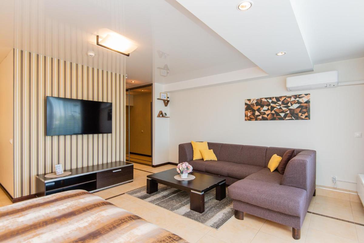 Mini Sun Apartments With Private Garage Parking - Hizvo