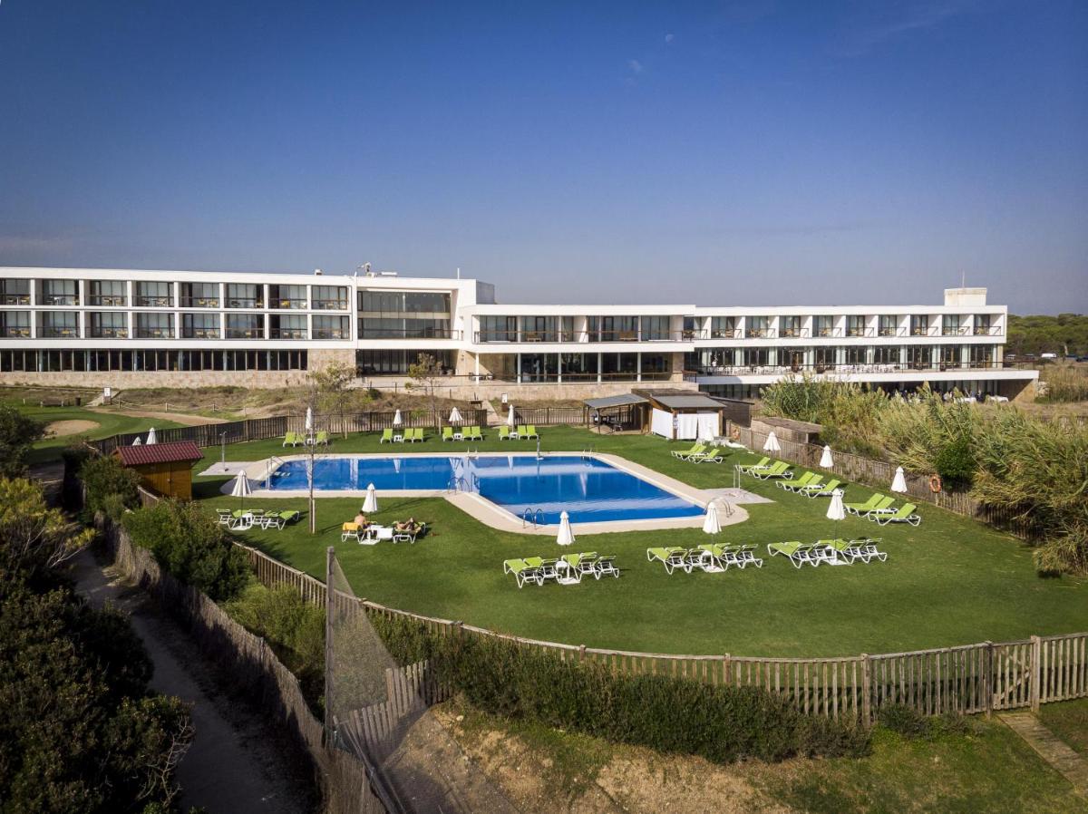 Piscina en o cerca de Parador de El Saler