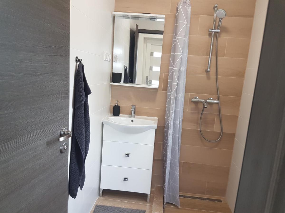 BL Beach Apartman - Housity
