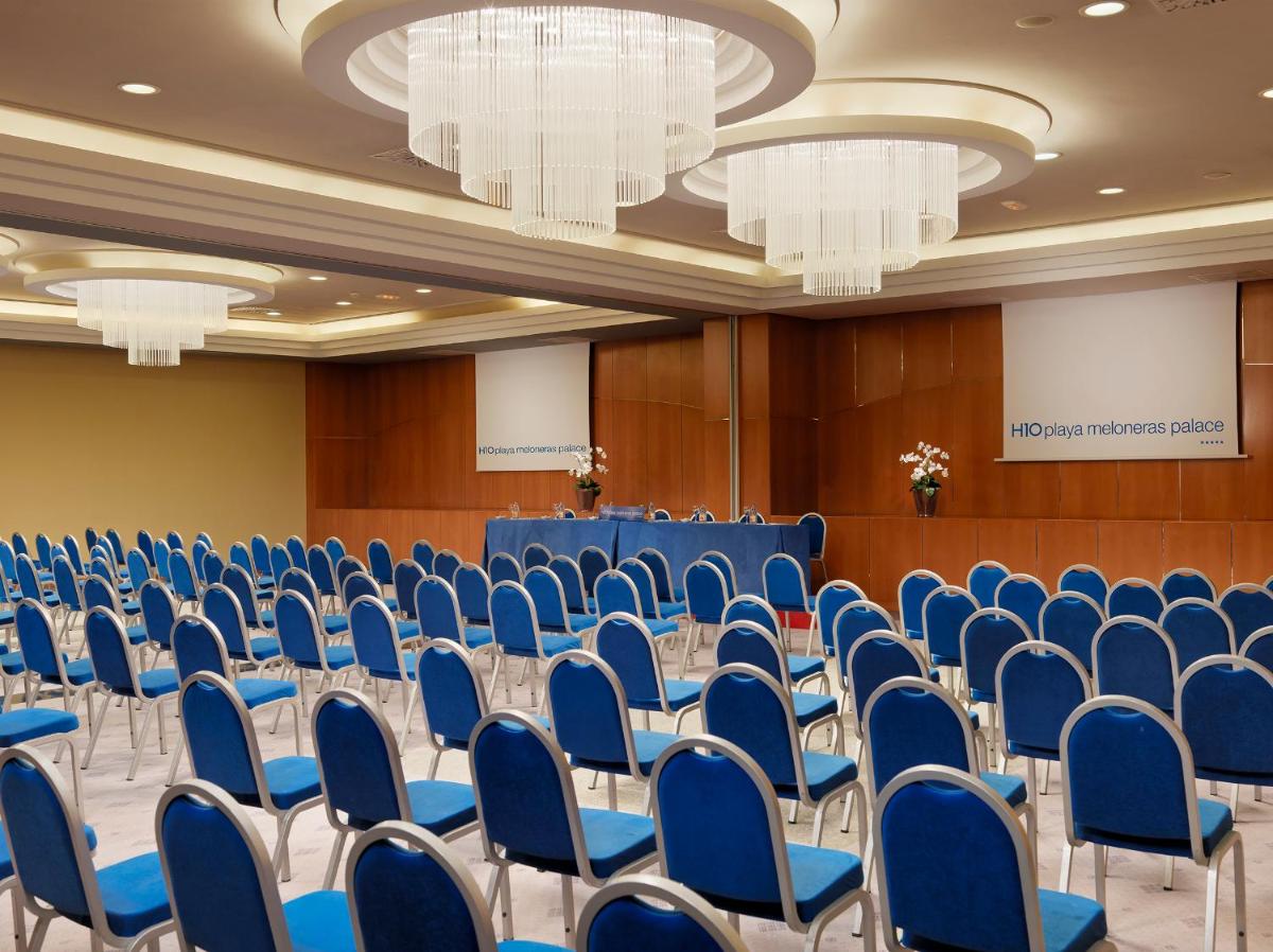 Zona business o sala de conferencias en H10 Playa Meloneras Horizons Collection