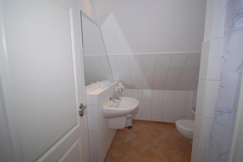 Hotel und Restaurant Petit Robby - Housity