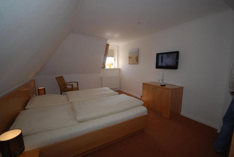 Hotel und Restaurant Petit Robby - Housity